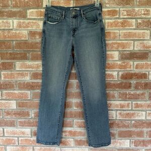 Levi’s 505 Straight Jeans Women’s 8 Blue Classic Medium Wash